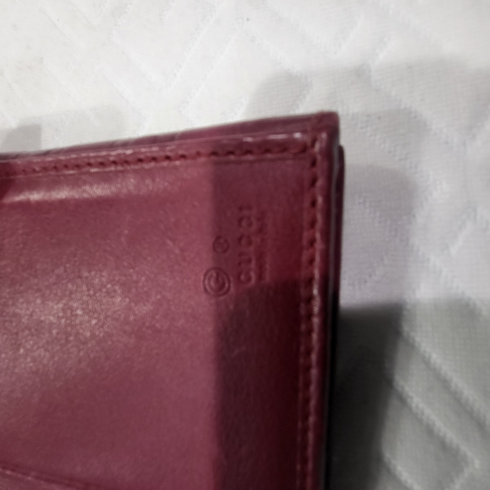 GUCCI DEBOSSED HORSE BIT BIFOLD WALLET LONG BURGANDY LEATHER w/COA. - Picture 6 of 12